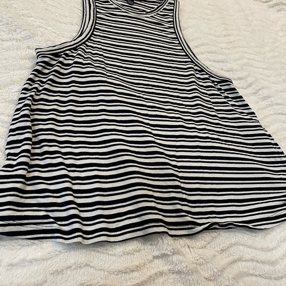 VOLCOM tank top. Size S. Black and White super soft - Picture 4 of 7